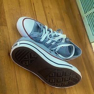 Double layer converse size 8